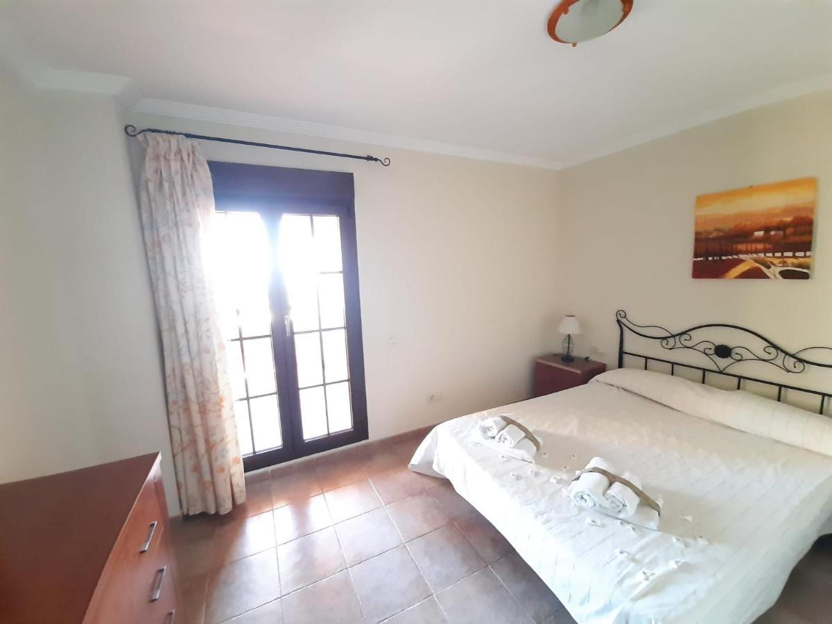 Apartamento 2 Dormitorios.Urb Playa Verde 이슬라카넬라 외부 사진